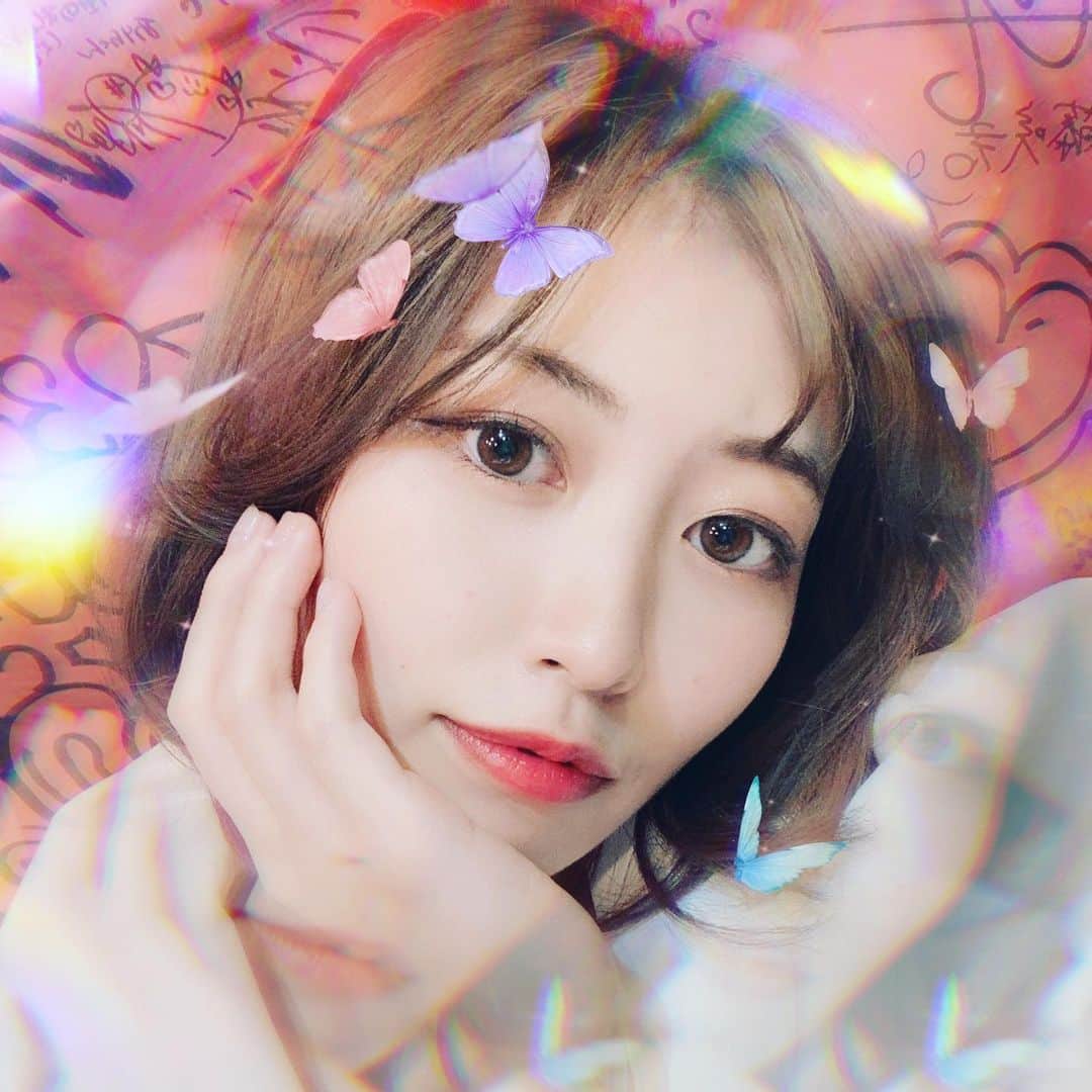 空野青空のインスタグラム：「おやすみなさい〜〜〜🍎😌💤🌙  #白雪姫 #あおにゃん #空野青空 #でんぱ組 .inc #アイドル #idol #japaneseidol  #前髪なし  #おやすみなさい」