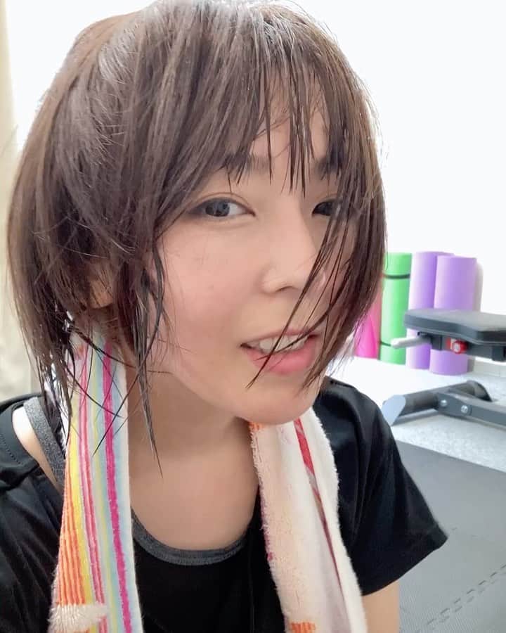 のインスタグラム：「今日も一日お疲れ様でした😌  #トレーニング  #パーソナルトレーニング #体作り #動画 #ムービー  #トレーニング女子  #training  #workout #gym #exercise」