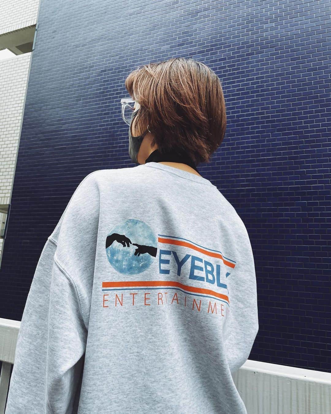 EOWのインスタグラム：「🌕 Thanks @eyeblack_official 🙏💕 このシリーズだいすき」