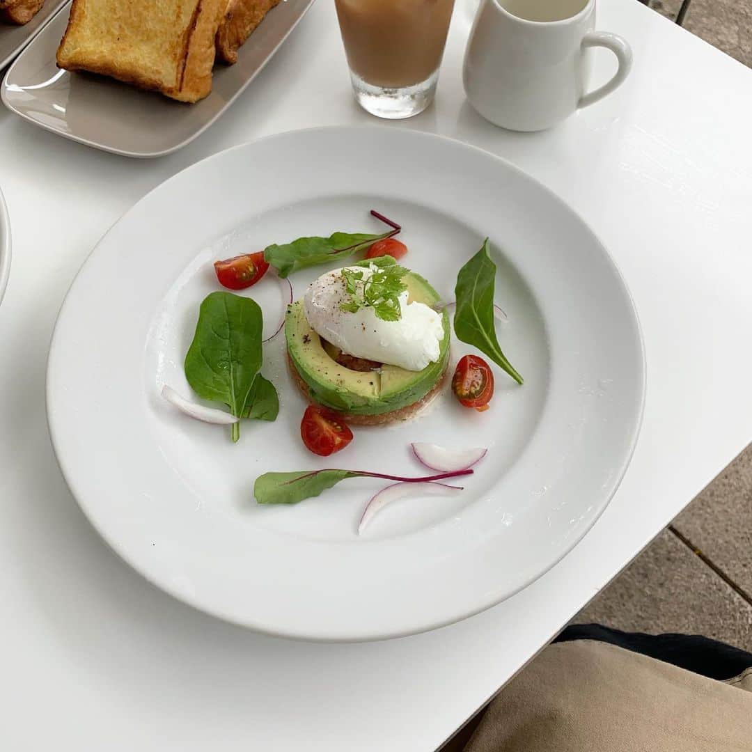 杉浦みずきのインスタグラム：「. アボカド好きすぎる ・ ・ #マーサーブランチ #mercerbrunch #マーサーブランチ銀座 #銀座カフェ #銀座ランチ #アボカド」