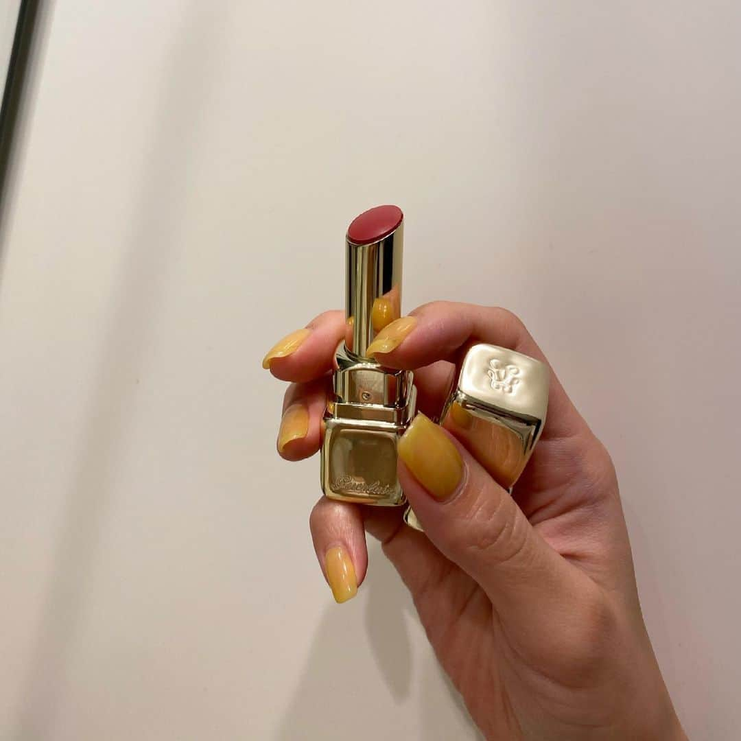 Karanさんのインスタグラム写真 - (KaranInstagram)「229💄  #Guerlain #ゲラン #キスキスシャインブルーム」5月7日 20時55分 - karan_yoshii