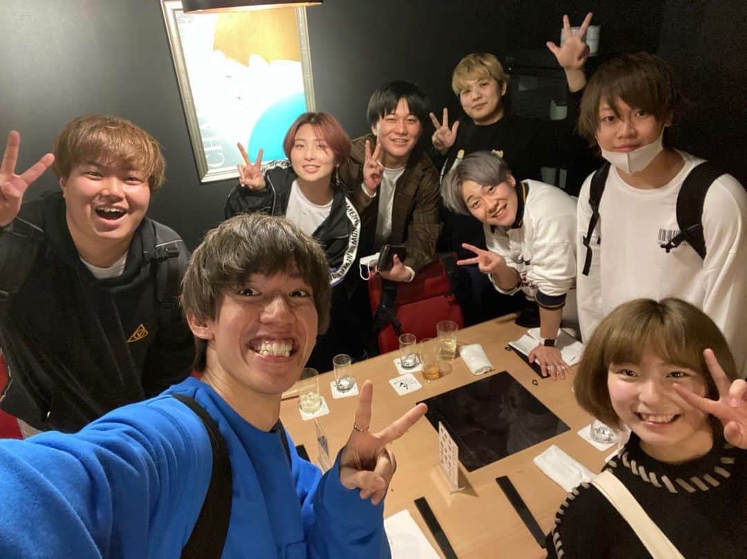 ちぃさんのインスタグラム写真 - (ちぃInstagram)「新メンバーの歓迎会📸  りなみんさんの写真が全部壺すぎる🤣  これからもスカイチーム8人をよろしくお願いします🙇‍♀️  これからもいっぱい思い出増やしていくぞ✌️✨   #スカイチーム  #新メンバー  #笑顔が一番  #りなみんさん  #壺」5月7日 21時52分 - skyteam_chii