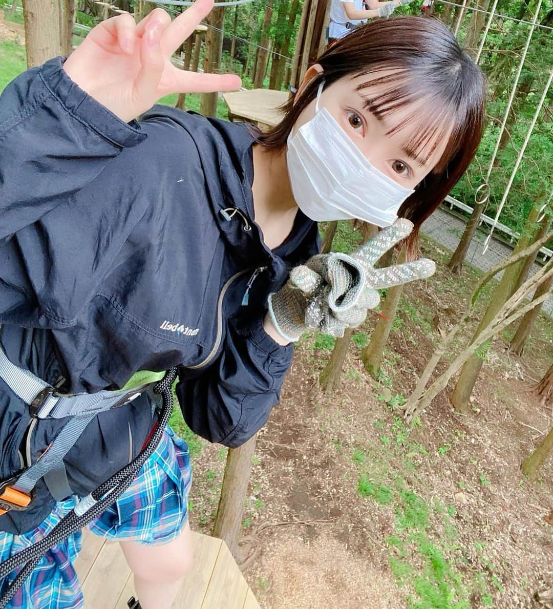 丸の内OLレイナ（美容）さんのインスタグラム写真 - (丸の内OLレイナ（美容）Instagram)「アスレチック行ったよ🌲 楽しかった！  #気分転換 #またオタクに戻った #アニメ好きな人と繋がりたい  #声優 #尊い」5月8日 9時53分 - reinapanty2