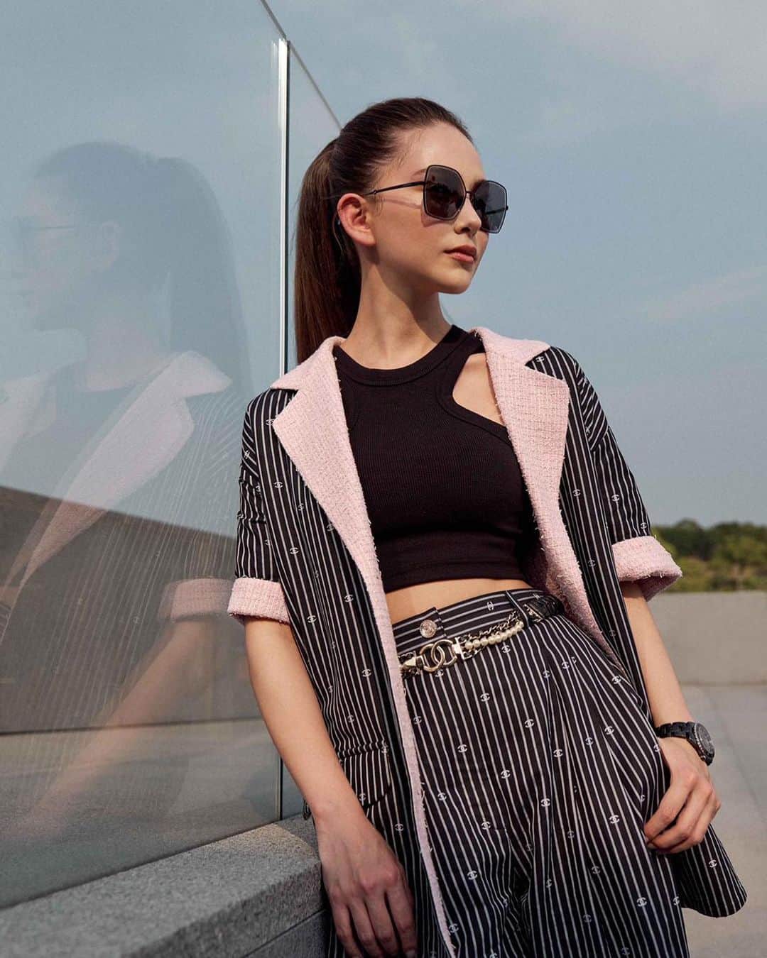 ハンナ・クインリヴァンのインスタグラム：「Chanel 😎  @chanelofficial  #chanelcruise」