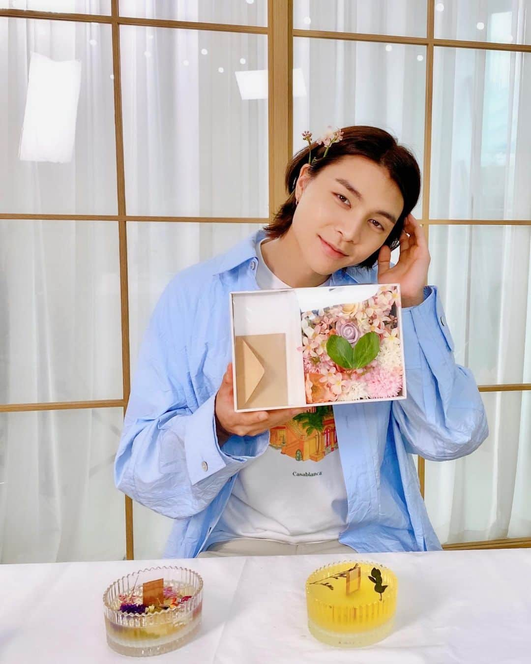 NCTさんのインスタグラム写真 - (NCTInstagram)「Thank you and love you💚 #어버이날  🎁 https://youtu.be/Qyiwe_Sv6a0   #NCT​​ #NCT127​​ #JOHNNY #ParentsDay #Our_Heartfelt_Gifts」5月8日 13時28分 - nct