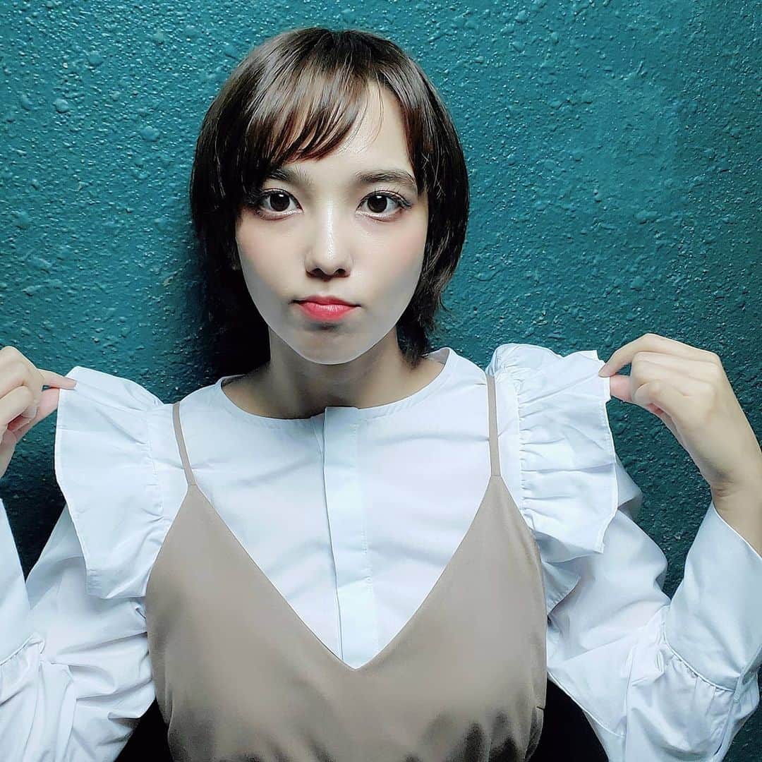 安田サラのインスタグラム：「ㅤㅤㅤㅤㅤㅤㅤㅤㅤㅤㅤㅤㅤ ㅤㅤㅤㅤㅤㅤㅤㅤㅤㅤㅤㅤㅤ いつものことじゃない？と思われるかもしれないんですけど5月病ぶってひきこもってます 緊急事態宣言もあってなかなかインスタあげらんないなと思ったのでなんでもいいから1日1回くらいインスタあげるのをとりあえず頑張ろうかと思ってます🦑😧 ㅤㅤㅤㅤㅤㅤㅤㅤㅤㅤㅤㅤㅤ #selfie」