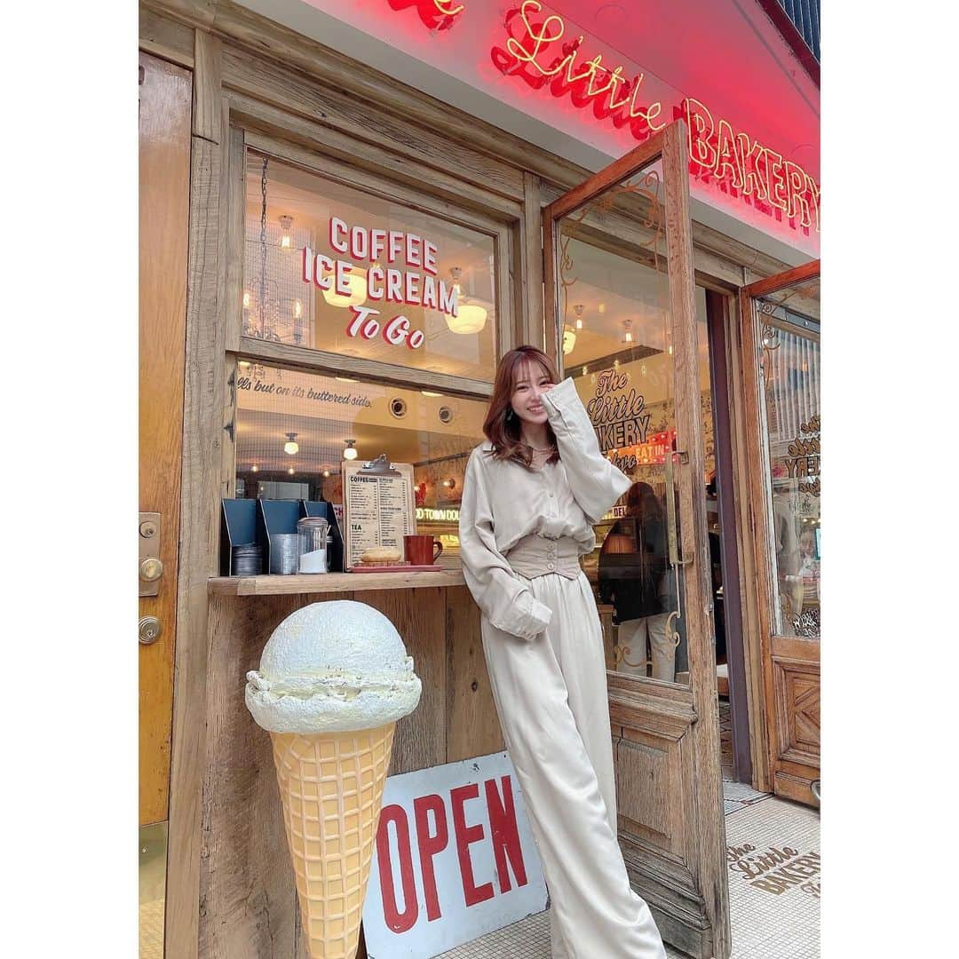 堀尾実咲さんのインスタグラム写真 - (堀尾実咲Instagram)「Fashion👠  all-in-one ▷ @darich_official   boots ▷ @darich_official   #thelittlebakerytokyo #goodtowndoughnuts #doughnuts #bakery #pizza #bread #coffee #cafe #cafestagram #tokyocafe #tokyo #shibuya #omotesando #harajuku #aoyama #ザリトルベーカリートーキョー #グッドタウンドーナツ #ベーカリー #ドーナツ #フルーツサンド #東京カフェ #表参道カフェ #原宿カフェ #渋谷カフェ #青山カフェ #原宿ドーナツ #darich #darichコーデ #ダーリッチ #ダーリッチコーデ」5月8日 21時17分 - misaki.horio