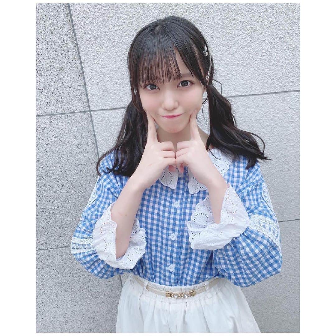 岩田陽菜のインスタグラム：「こどもの日のお話会はちょっとお子ちゃまこーで。💧💙🦕💦🐇﻿ ﻿ ﻿ ﻿ #ブラウス#水色﻿ #skirt#白#White﻿ #shoes﻿ #春服#spring#springfashion#fashion#ヘアアレンジ#ツインテール#こどもの日﻿」