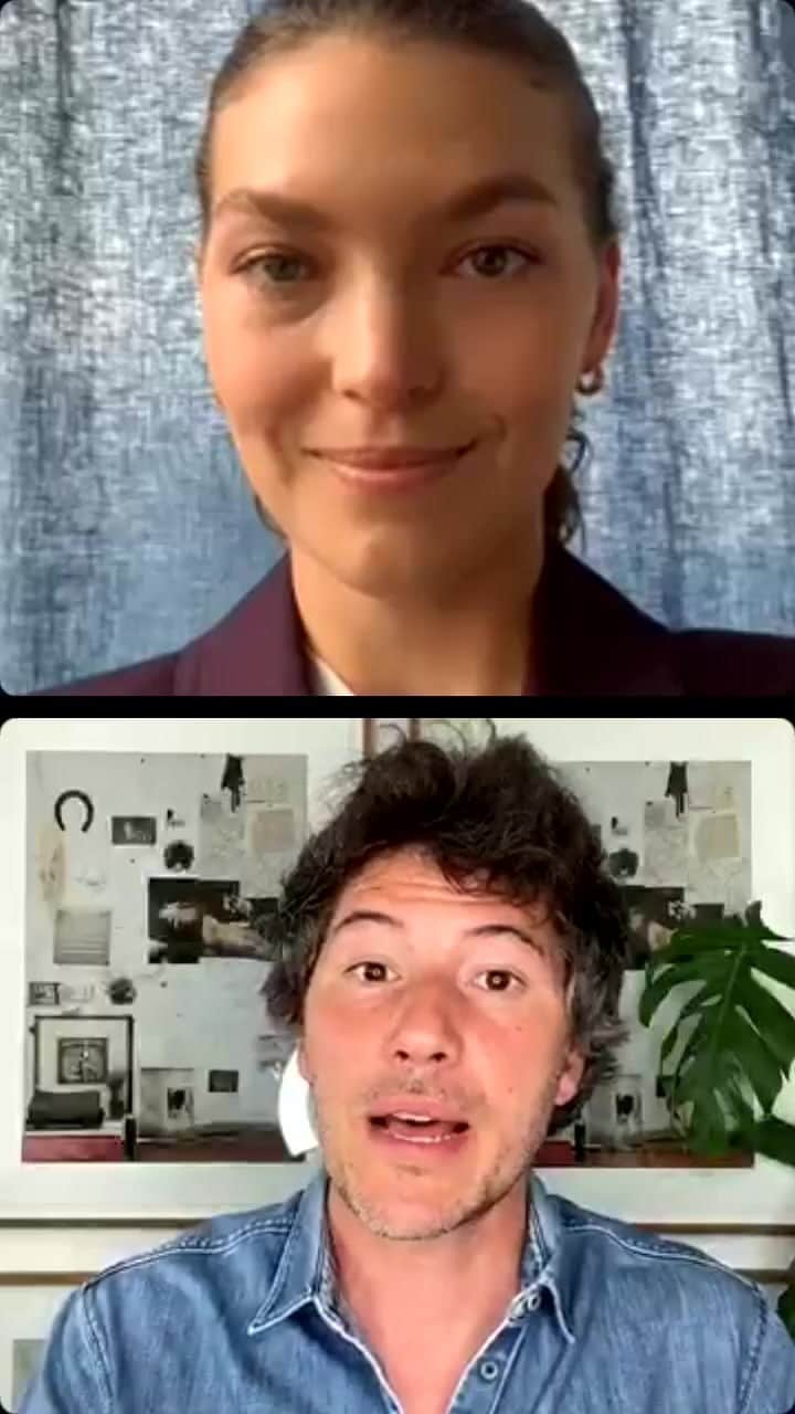 アリゾナ・ミューズのインスタグラム：「@oonaseries is a digital fitness and wellness platform created by my husband @boniface_vc and our amazing friend @catiemiller」