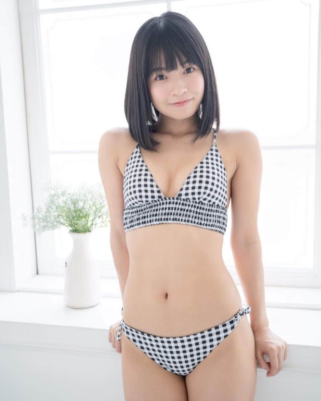 百川晴香さんのインスタグラム写真 - (百川晴香Instagram)「インスタグラビアvol.321👙深夜のおやすみなさい🙋‍♀️💕 #japanesegirl #cute #followme」5月9日 2時40分 - momokawaharuka