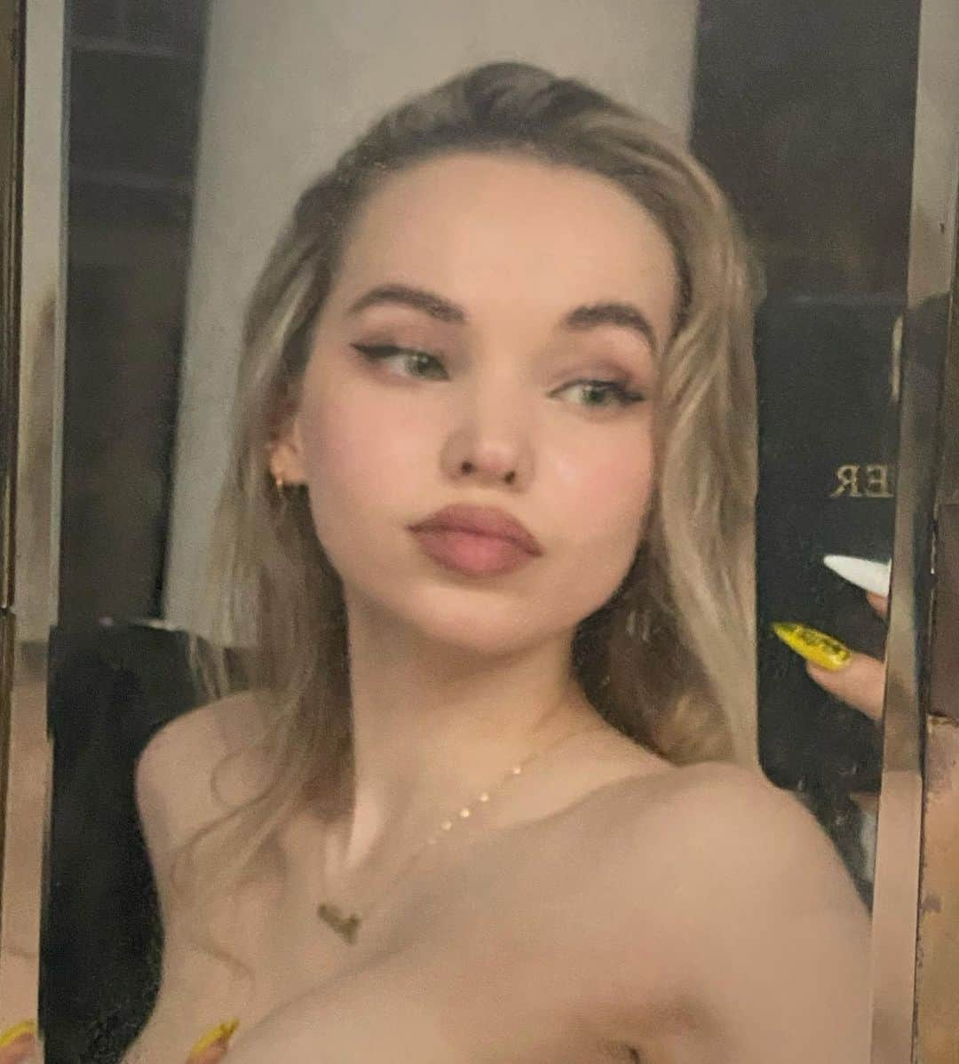 ダヴ・キャメロンさんのインスタグラム写真 - (ダヴ・キャメロンInstagram)「🦌」5月9日 6時08分 - dovecameron