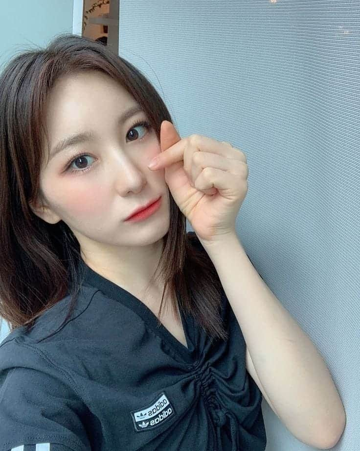 イ・チェヨンのインスタグラム：「Good night everyone🥰」