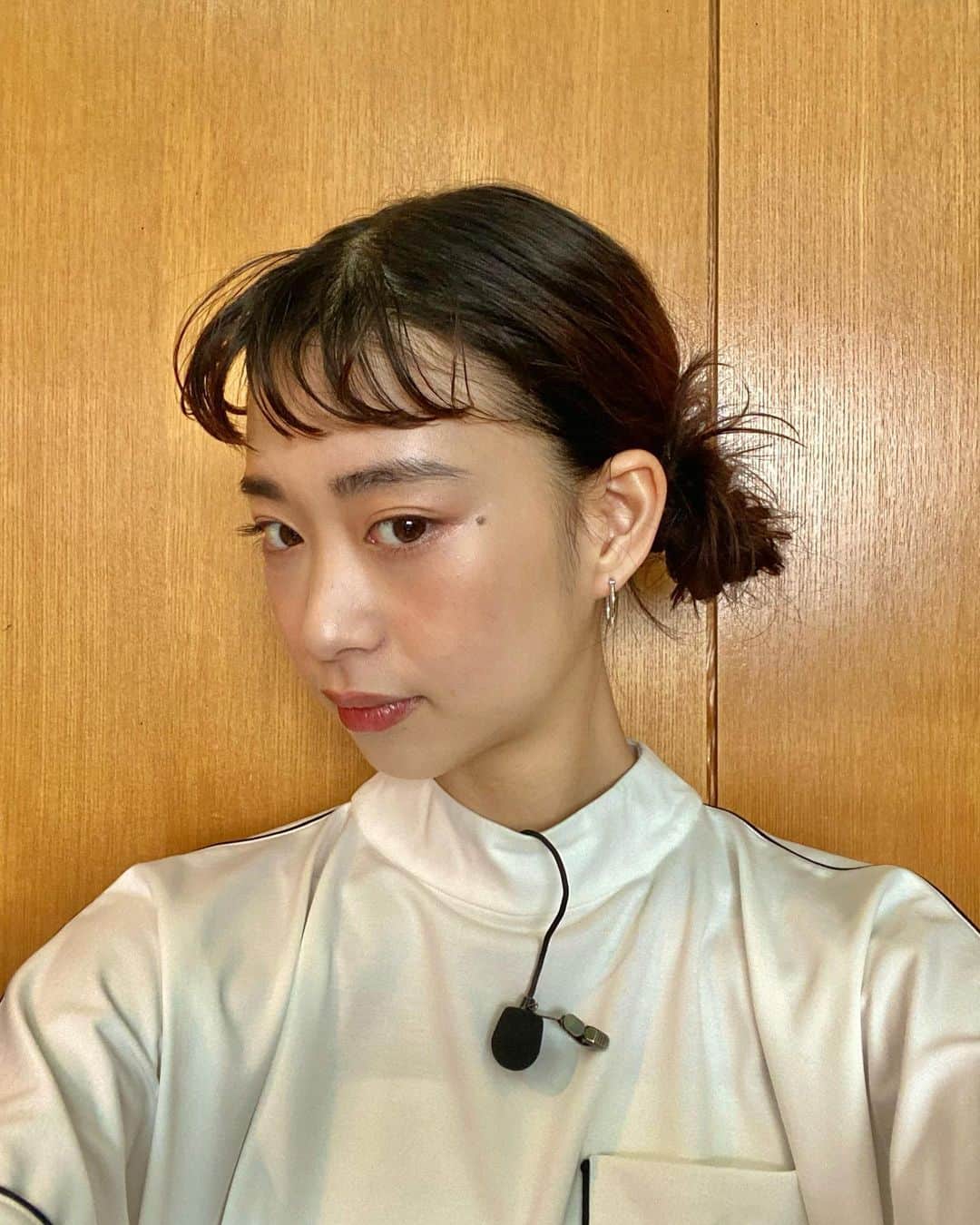 森川葵さんのインスタグラム写真 - (森川葵Instagram)「どうにかして人中短くみせようとしてめちゃくちゃ顎引く自撮り。おやすみ。」5月9日 23時43分 - aoi_morikawa0617