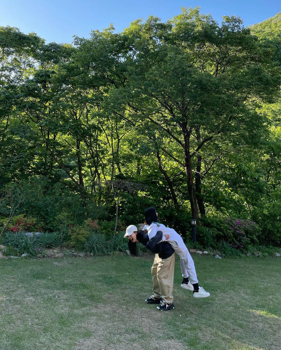イ・チョンアのインスタグラム：「🍃」