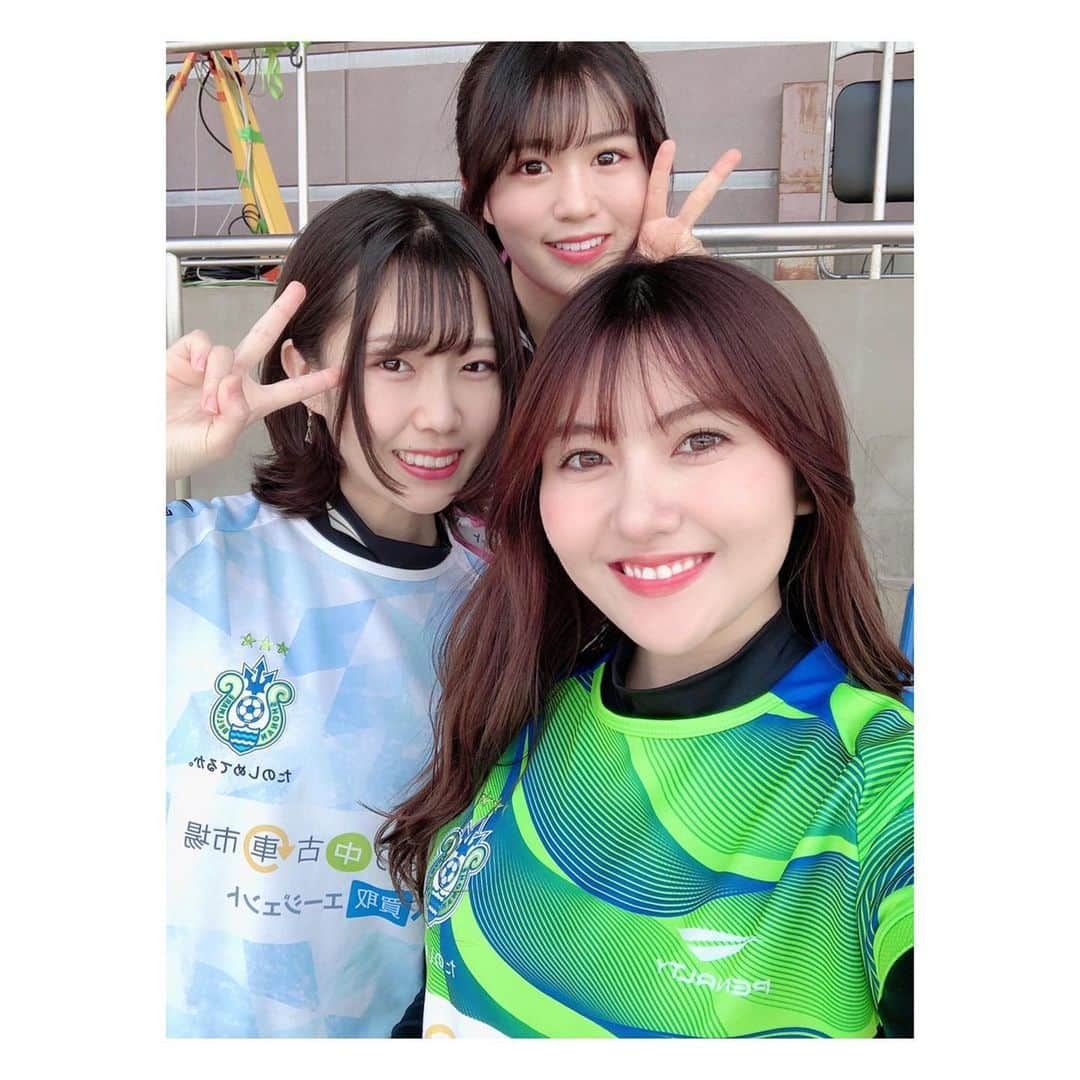 川添りなのインスタグラム：「vs大分 2-0で湘南ベルマーレ圧勝でしたぁいぁぁぅあぁぁぁあ🔥🔥🔥嬉しかったぁ〜🤣✨✨✨  名古新太郎選手⚽️ ウェリントン選手⚽️  最高のゴールでした🥅🔥  谷晃生選手もナイスガードすぎてめちゃくちゃ、カッコよかったです👏🔥ほんと、安心と信頼❣️  ベルサポの皆さま 選手の皆さま お疲れ様でした💖  #bellmare #湘南ベルマーレ #名古新太郎 選手  #ウェリントン 選手 #谷晃生 選手　 #ベルマーレクイーン」