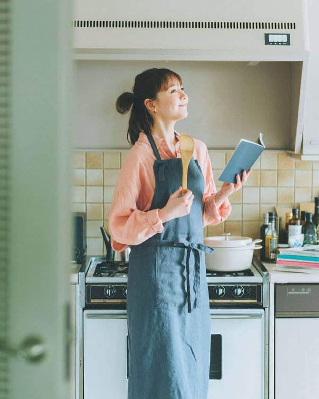 トリンドル玲奈さんのインスタグラム写真 - (トリンドル玲奈Instagram)「最後の写真は むくんで凹んでいる設定です🤭  @with_mag_official  💁🏻‍♀️」5月9日 20時58分 - toritori0123