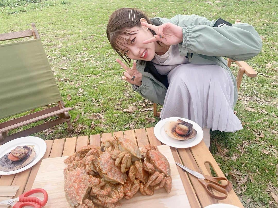 王林さんのインスタグラム写真 - (王林Instagram)「❤︎ 🦀🍏🔥🌈  大好きなRight-onで大好きな青森ロケで大好きなメンバーとスタッフさん☺️💞 Right-onTime見てね〜💚  @righton_pr  @camp7.official  @as_k2_buzz_cocorira   #righton #rightonpr #rightontime #YouTube #buzzhair #asone #ライトオン #ringomusume #りんご娘 #カニ釣り #キャンドル作り #アロマキャンドル #金魚ねぷた」5月9日 21時55分 - ourin_ringoooo