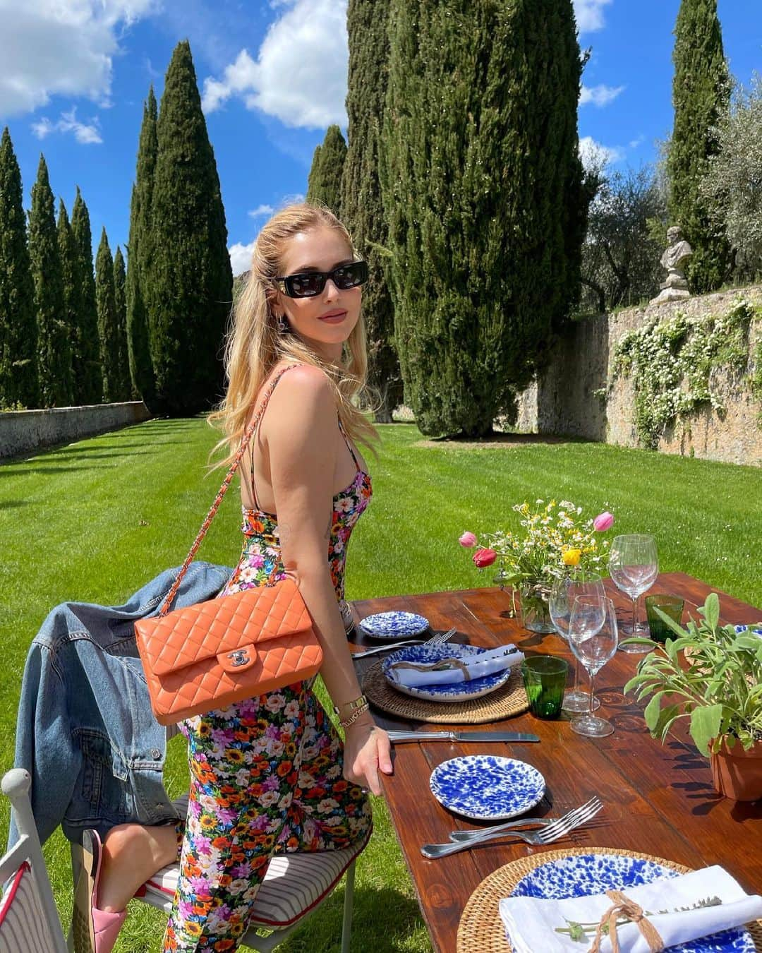 キアラ・フェラーニさんのインスタグラム写真 - (キアラ・フェラーニInstagram)「Mother’s Day lunch at Villa @cetinale organized by our friends @ifexperience was a dream come true 🥰」5月10日 0時31分 - chiaraferragni