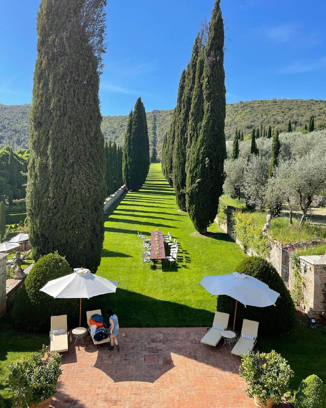 キアラ・フェラーニさんのインスタグラム写真 - (キアラ・フェラーニInstagram)「Mother’s Day lunch at Villa @cetinale organized by our friends @ifexperience was a dream come true 🥰」5月10日 0時31分 - chiaraferragni