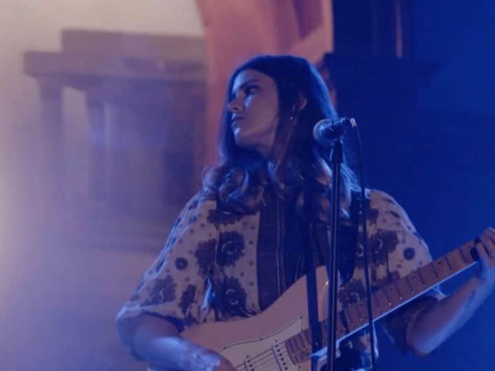 メイヤー・ホーソーンのインスタグラム：「Tell Siri or Alexa or whoever to play Marlana “The Winner”. I mastered it and it’s a really really good song that I really can’t stop listening to. Really.」