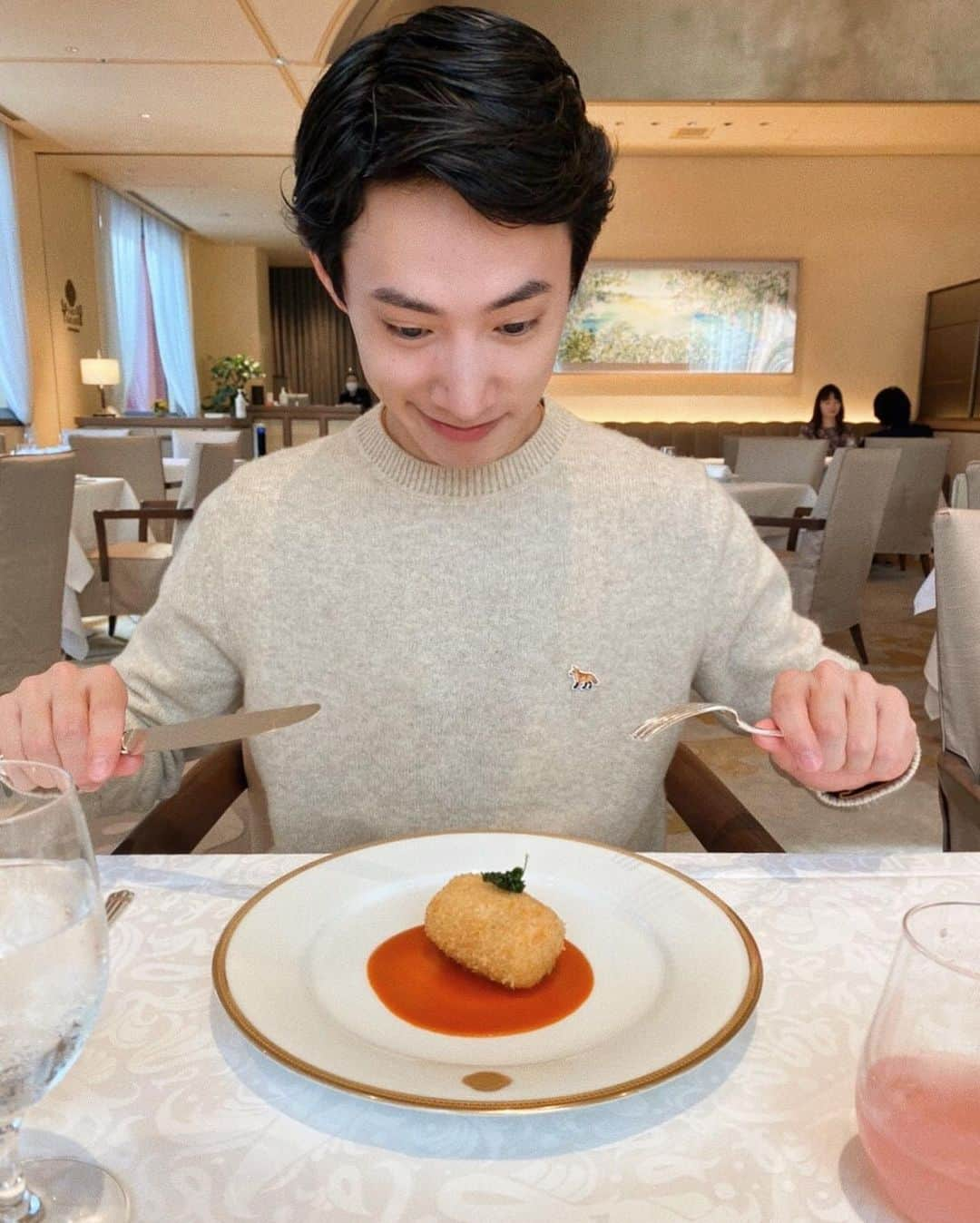 三永武明さんのインスタグラム写真 - (三永武明Instagram)「ミートクロケットが何の事か分からなかった🍽笑、サクサクふわふわで美味でした。😆　#フランス料理 #資生堂パーラー #資生堂 #誕生日祝いありがとう」5月10日 12時58分 - takeaki_mitsunaga