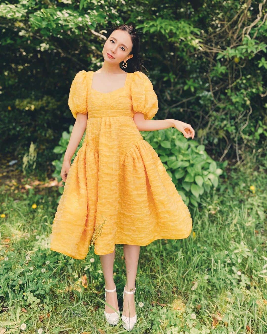 May J.さんのインスタグラム写真 - (May J.Instagram)「🐥  #Piyochan #ライブ中しゃくとり虫が靴の上を歩いてた🐛 #曲終わりにお辞儀したら気づいちゃった　😳 #Dress #CecilieBahnsen」5月10日 14時17分 - mayjamileh