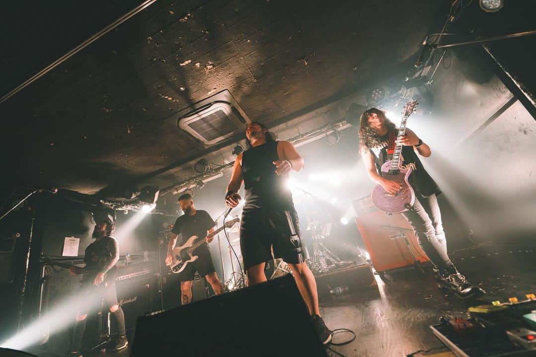 Her Name In Bloodさんのインスタグラム写真 - (Her Name In BloodInstagram)「HEAVY WEIGHT TOUR 1本目 今池CLUB 3STAR ご来場いただいた皆さんありがとうございました！  Thanks everyone who came out to the kick off show of Heavy Weight Tour last night . We had a great time!  📸 : @litchi_lp」5月10日 14時33分 - hnibband