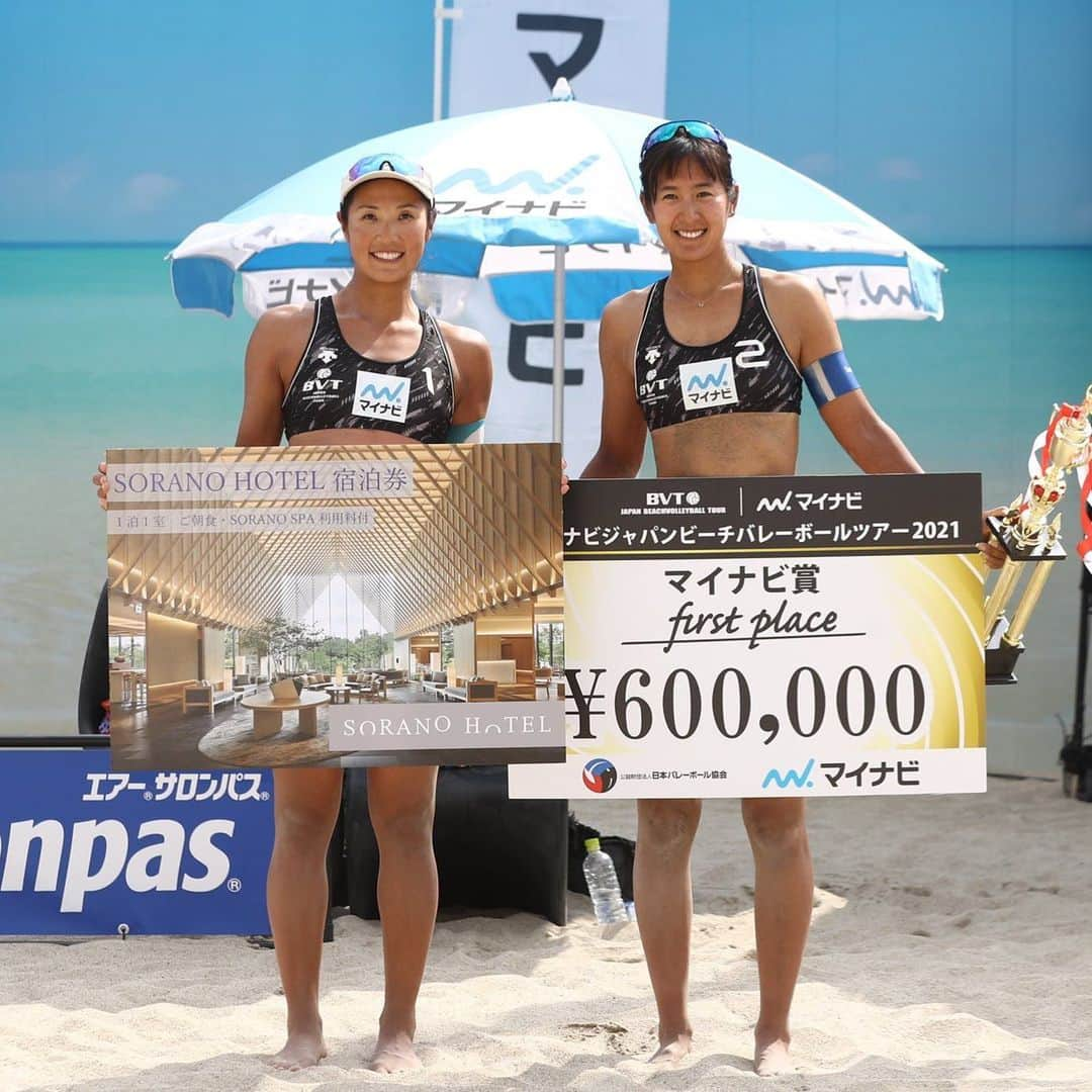 二見梓のインスタグラム：「🥇🏆🥳🇯🇵 マイナビジャパンビーチバレーボールツアー2021立川立飛大会 優勝！ 応援ありがとうございました！ 気を引き締めて再来週に向け準備！ ※写真はJVAビーチバレーボール【公式】Twitterからお借りしました。」