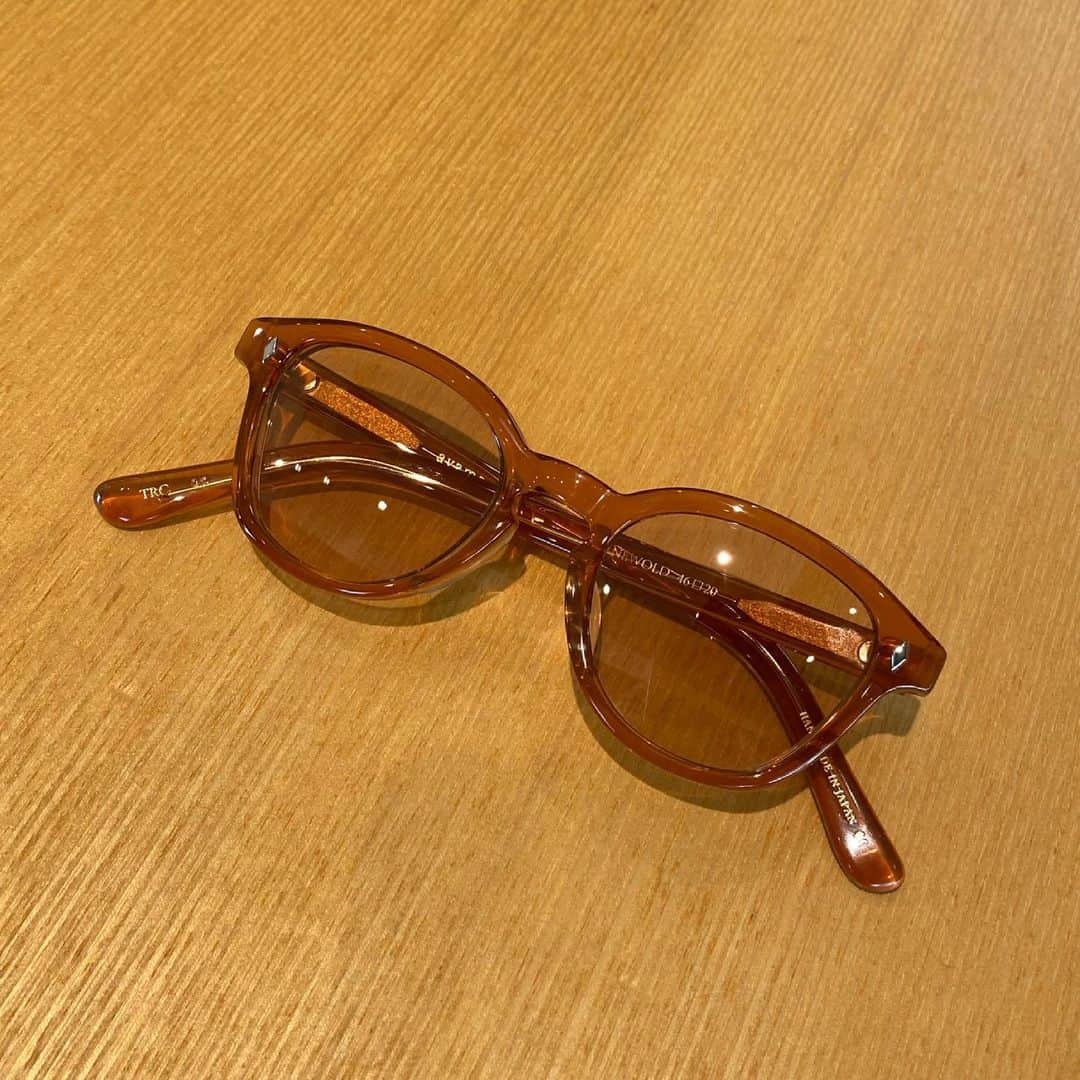 Karanさんのインスタグラム写真 - (KaranInstagram)「今年はこれ🕶 初めてのブラウンレンズ🤎 @ayame_id」5月10日 16時40分 - karan_yoshii