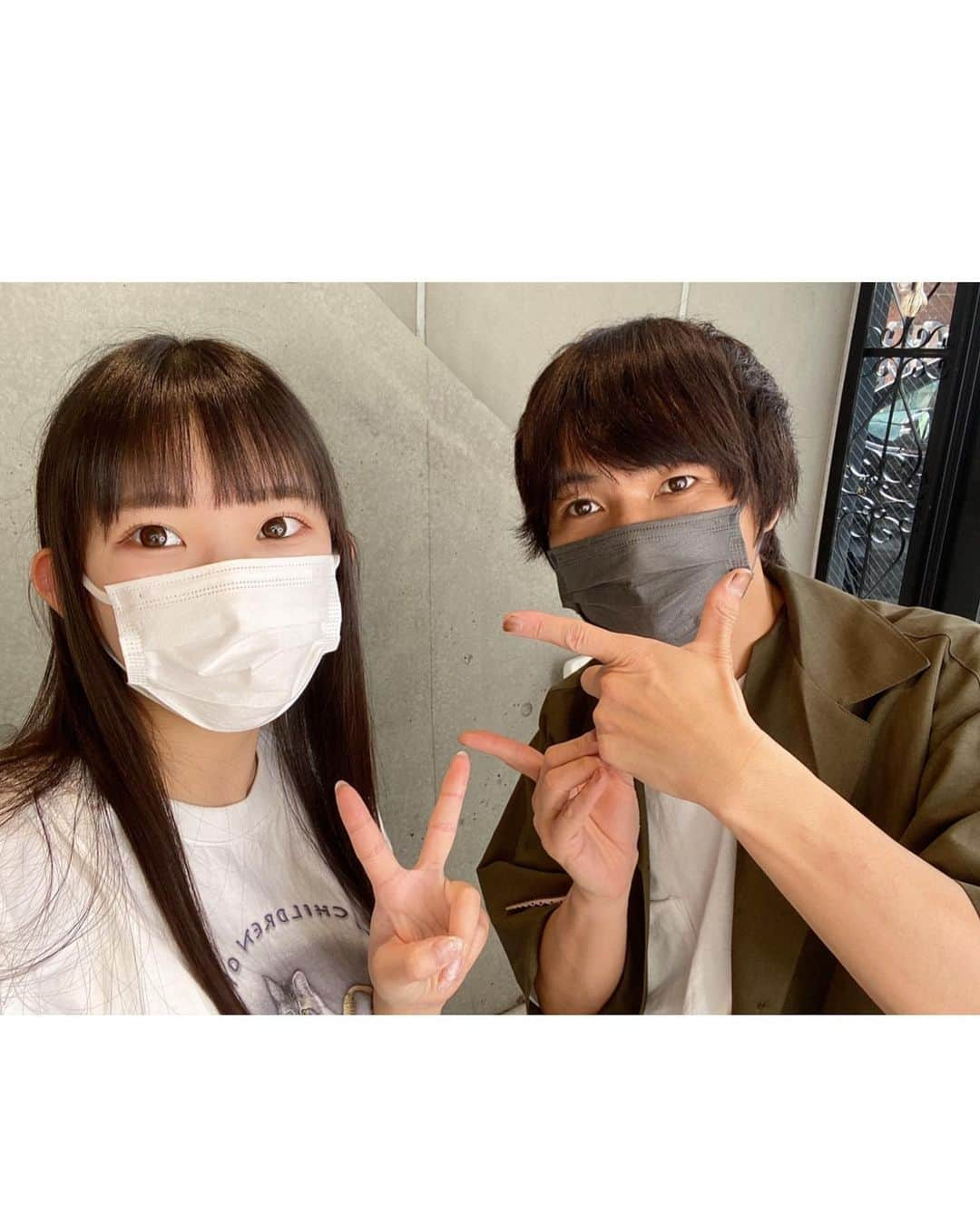 長澤茉里奈さんのインスタグラム写真 - (長澤茉里奈Instagram)「️💇‍♀️ アフィーロでヘアメンテナンス🥺 髪の毛10センチくらいカットしてもらって、トリートメントで超さらさらに💆‍♀️喜喜  髪の毛きれいすぎて誰にも会わずに家に帰るの寂しかったけど、家で猫が可愛いって言ってくれた(気がする) 小吉さんいつも美髪をありがとうございます😭🙏✨ アフィーロ歴5年目長澤です🍜  #アフィーロ#渋谷ヘアトリートメント#トリートメント#ストレートヘア」5月10日 18時50分 - marinanagasawa1008