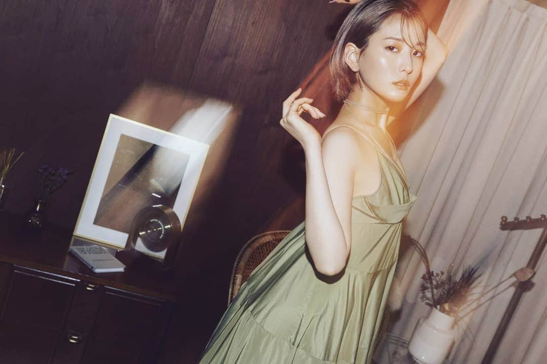 朝比奈祐未さんのインスタグラム写真 - (朝比奈祐未Instagram)「🌙 . #japanesegirl #japanese #asian #asianbeauty #portrait #instafashion #fashion #styling  #shorthairstyles  #cosplayer #model #cute #fancentro #sexy #yumiasahina」5月10日 23時56分 - yumi_asahina