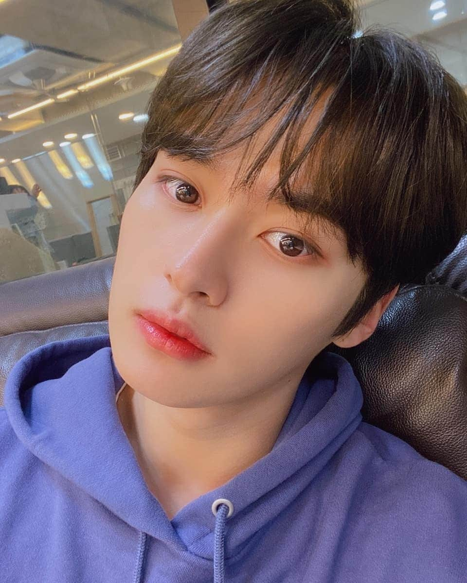 Stray Kidsさんのインスタグラム写真 - (Stray KidsInstagram)「요호~ 데키라~~재미따😎 리노 승 🤩🤩🤩🤩🤩  #리노는기여어 #데키라」5月10日 23時58分 - realstraykids