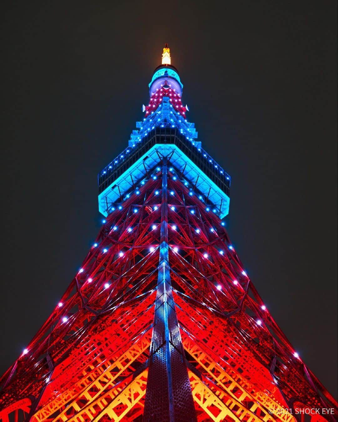 SHOCK EYEさんのインスタグラム写真 - (SHOCK EYEInstagram)「僕にとって東京のシンボルは、やっぱりここ🗼  For me, the symbol of Tokyo is this.  #tokyotower #tokyo #gfx100s #fujifilm」5月11日 11時49分 - shockeye_official