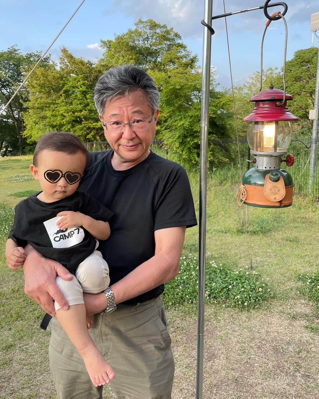 佐野真依子さんのインスタグラム写真 - (佐野真依子Instagram)「ぱぱとじいじとぼく👦🐝」5月11日 10時19分 - sanomaisanomai