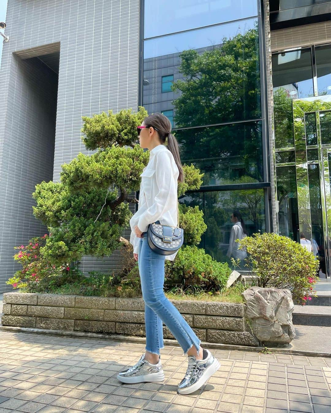 ハンナ・クインリヴァンさんのインスタグラム写真 - (ハンナ・クインリヴァンInstagram)「#ootd #coach  #hogan」5月11日 16時44分 - hannah_quinlivan