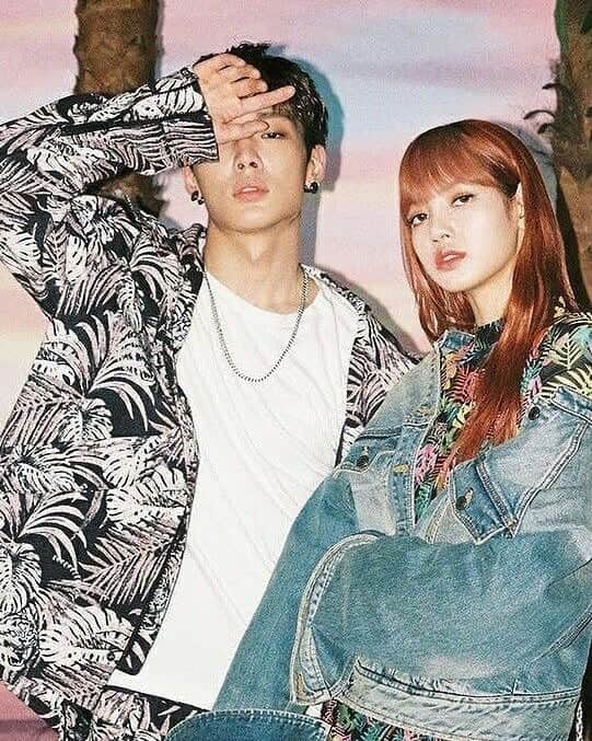 リサさんのインスタグラム写真 - (リサInstagram)「BLACKPINK LISA will guest in KINGDOM for iKON!   Article: "interest in kingdom is also expected to grow in the appearance of top global idol Lisa"   The episode is expected to air on May 27th . . . #LISA #LALISA #리사 #블랙핑크 #BLACKPINK #LALISAMANOBAN #LALISAMANOBAL #blackpinklisa #lisablackpink #ikon」5月11日 17時58分 - lisa.blackpink