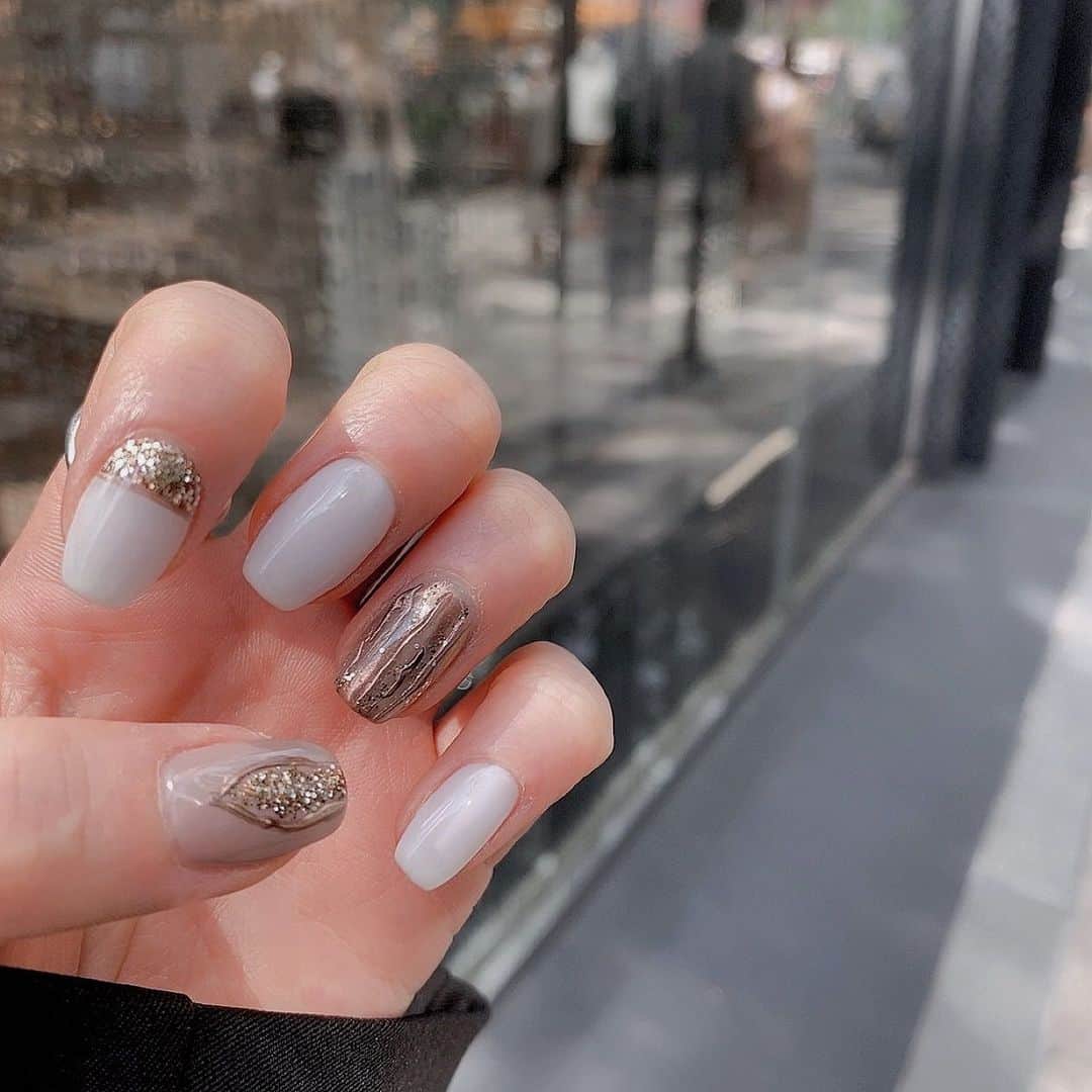 伊藤彩華さんのインスタグラム写真 - (伊藤彩華Instagram)「New nails🍃  ちょっとニュアンスだけどシンプルにしたよん🍨  #ニュアンスネイル」5月11日 18時22分 - ayaka_ito_official