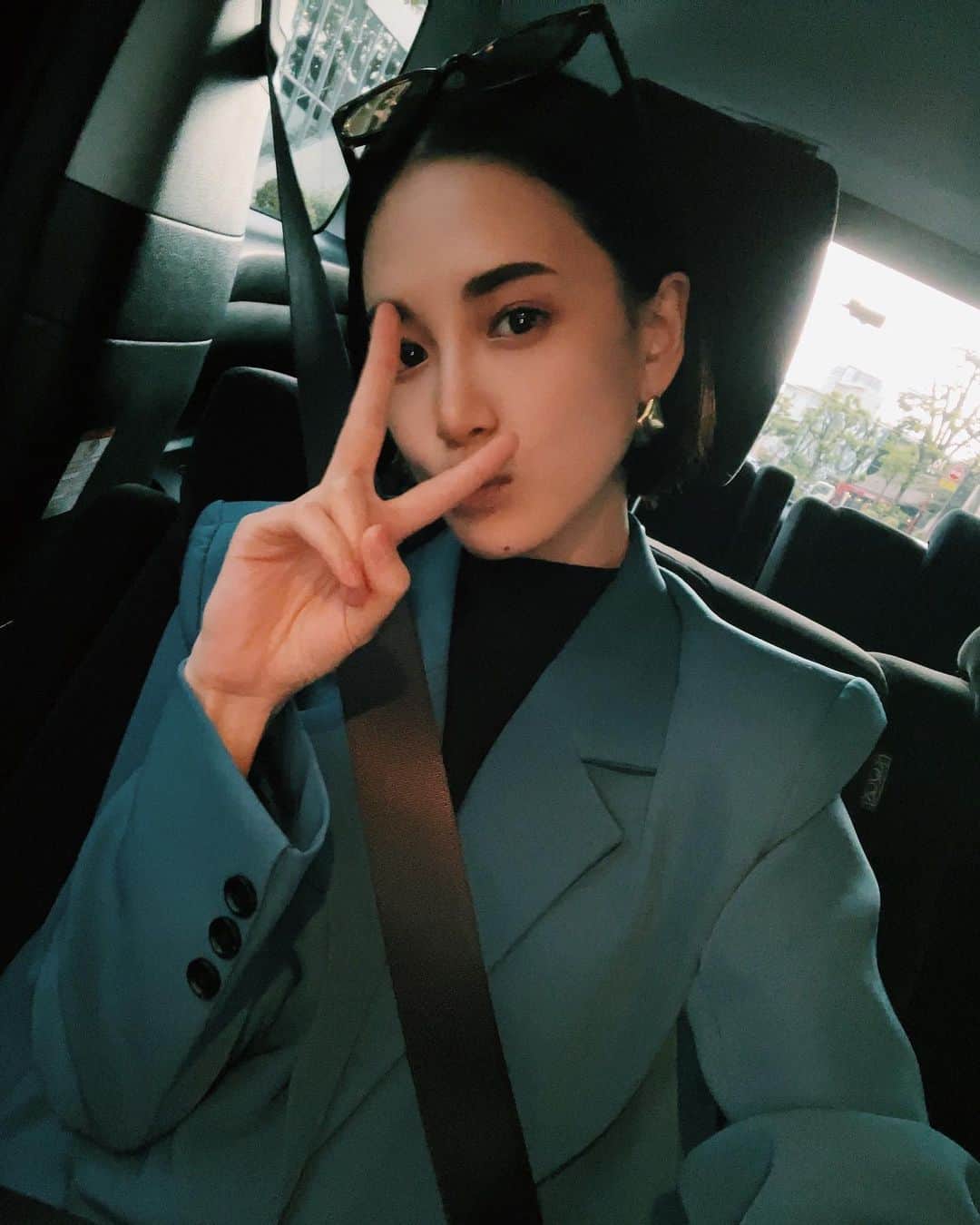 のインスタグラム：「😘✌️ 今日も沢山打ち合わせ楽しかった。」