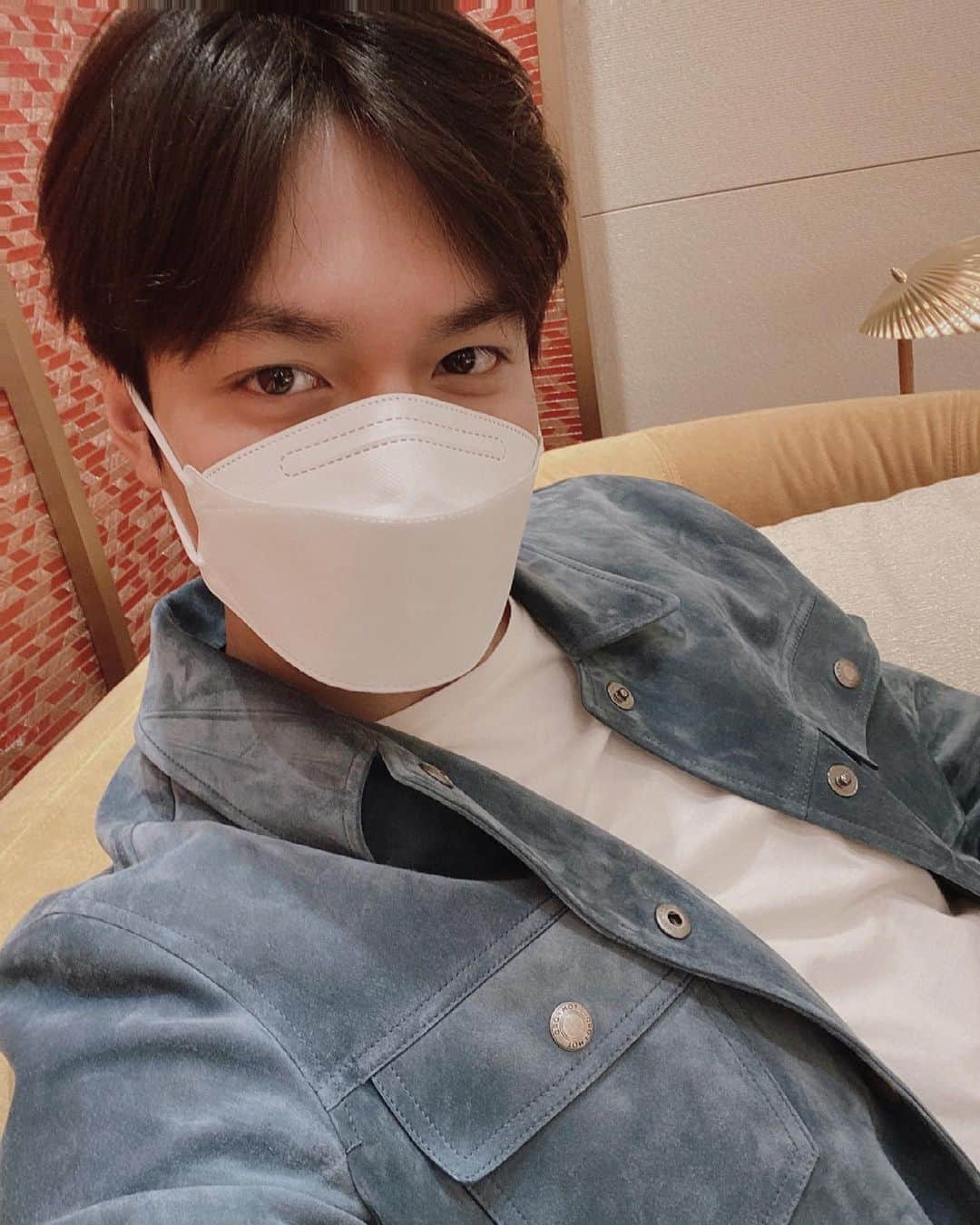 イ・ミンホさんのインスタグラム写真 - (イ・ミンホInstagram)「Thank you everyone for celebrating 15th Debut anniversary」5月11日 19時14分 - actorleeminho