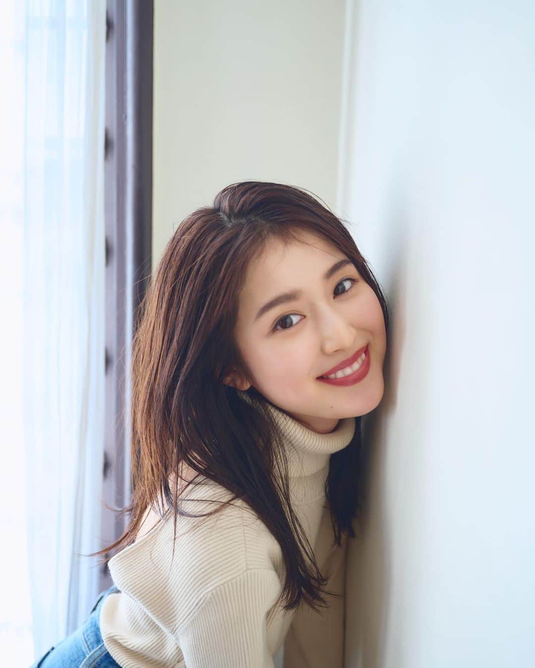 福本莉子さんのインスタグラム写真 - (福本莉子Instagram)「#whitegraph」5月11日 19時44分 - riko_fukumoto_