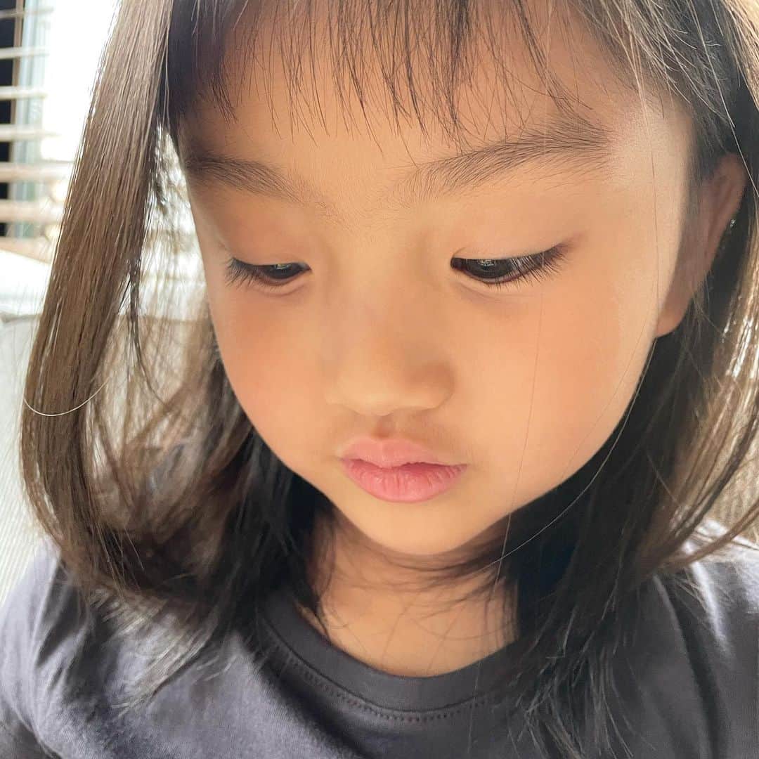 秋定麻紀子さんのインスタグラム写真 - (秋定麻紀子Instagram)「寝起きのあなたが とてもセクシーでオンナらしく 少し寂しくなった今朝。」5月11日 20時29分 - makiakisada