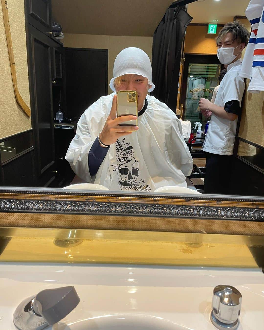 関野剛平のインスタグラム：「、 そしてクラゲに頭を襲われる！笑笑」