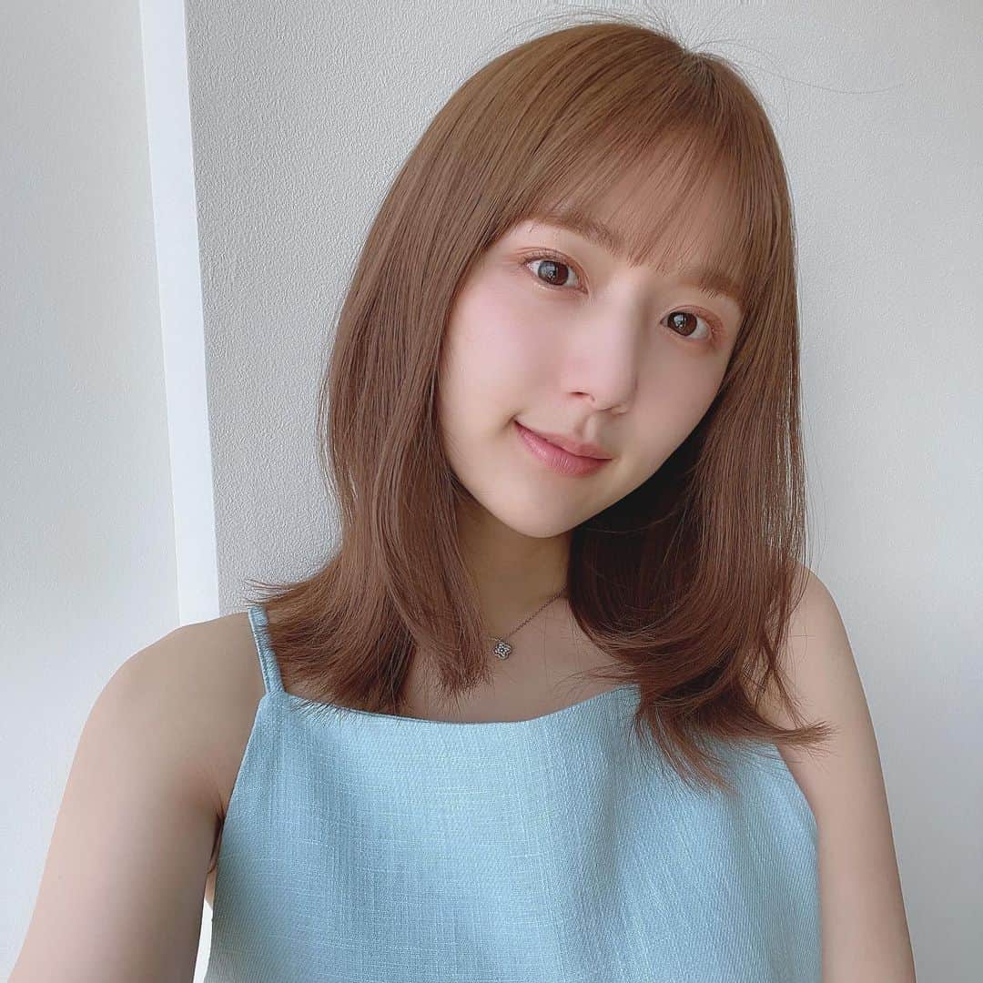 ひよんのインスタグラム：「👸👸👸 ㅤㅤㅤㅤㅤㅤㅤㅤㅤㅤㅤㅤㅤ 全角度同じ&顔もほぼ同じ🤣 ストーリーでアンケート取って、 みんなが良いって言ってくれたのを 1枚目にしました💓 いつも答えてくれるの嬉しい☺️ ありがとう❤️すきぴ ㅤㅤㅤㅤㅤㅤㅤㅤㅤㅤㅤㅤㅤ #ひよん #ひよんメイク」