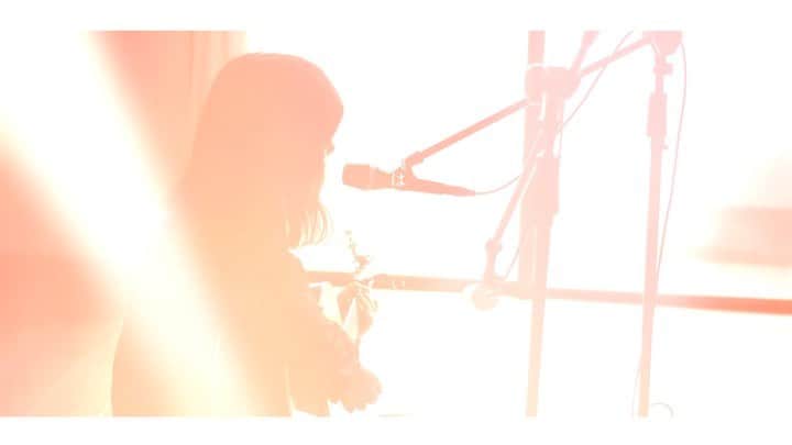 コバソロのインスタグラム：「[Over 10 million plays! !! ]   [Female Ver.] Stick Figure / RADWIMPS  (Covered by kobasolo & Harutya @harutya_    Full size on YouTube!  【1000万再生突破！！】  【女性Ver.】棒人間/RADWIMPS (Covered by kobasolo &  春茶　@harutya_ )  フルサイズはYouTubeにて！ ·  #kobasolo #コバソロ #cover #カバー #歌ってみた #youtuber #newcover #singer #vocal #japaneseband #japanculture #jpop #jmusic #music 　#春茶 #radwimps #棒人間」