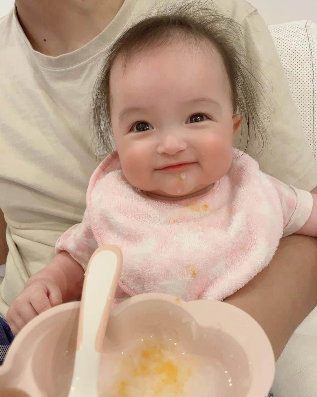 川崎希さんのインスタグラム写真 - (川崎希Instagram)「離乳食👶🥣  #にんじん #10倍粥 #離乳食 #この組み合わせは美味しかったみたい #🙆‍♀️」5月12日 20時40分 - kawasakinozomi