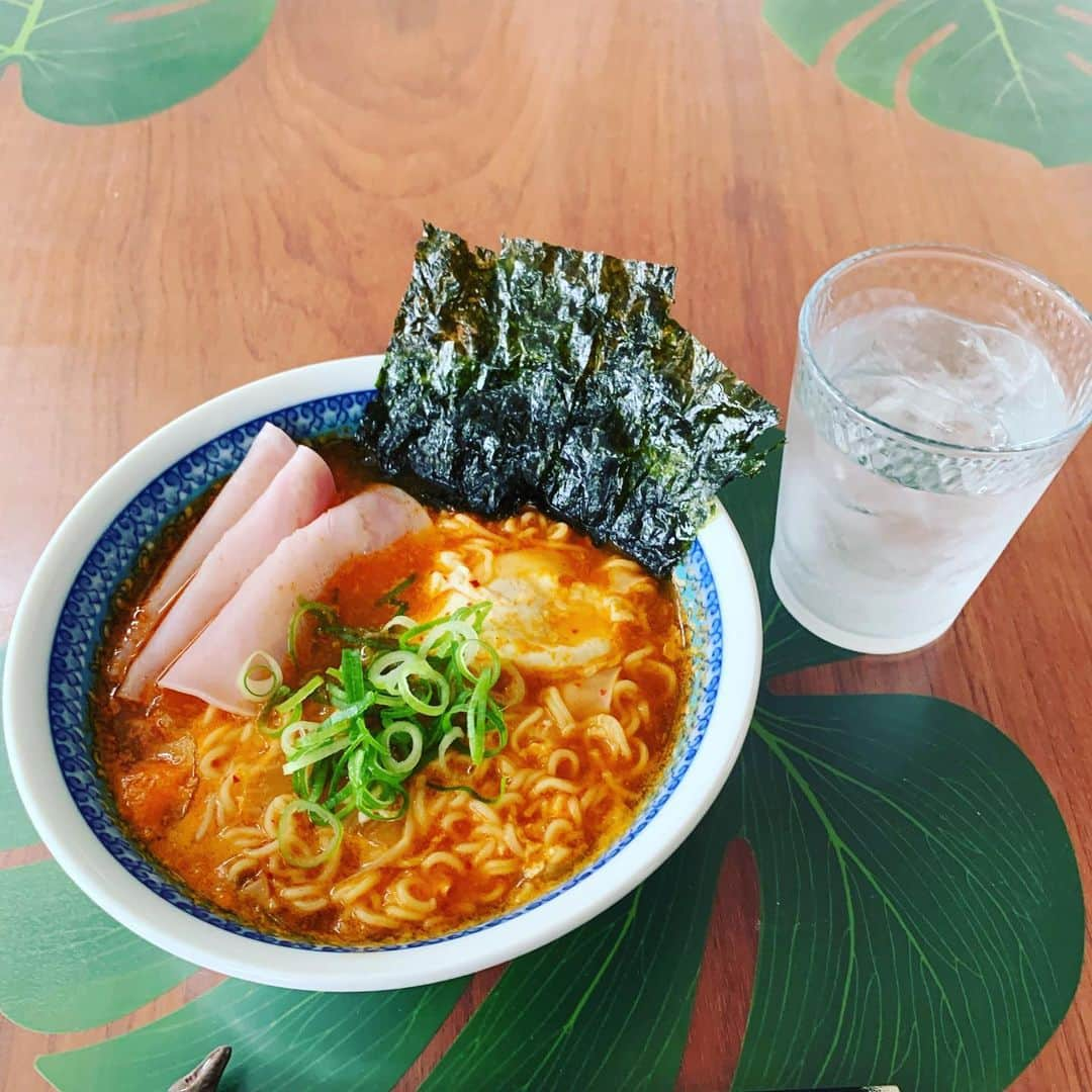 金村義明さんのインスタグラム写真 - (金村義明Instagram)「テールスープラーメン！ 免疫力アップ⤴️⤴️⤴️⤴️⤴️ 超超超超超劇劇劇劇劇 ウママママママママシ」5月13日 12時40分 - yoshiaki_kanemura