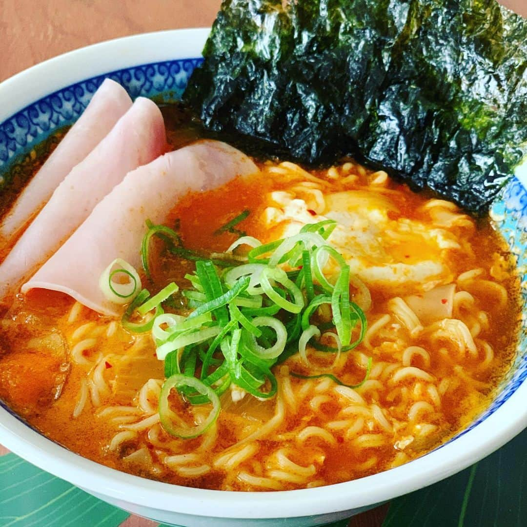 金村義明さんのインスタグラム写真 - (金村義明Instagram)「テールスープラーメン！ 免疫力アップ⤴️⤴️⤴️⤴️⤴️ 超超超超超劇劇劇劇劇 ウママママママママシ」5月13日 12時40分 - yoshiaki_kanemura