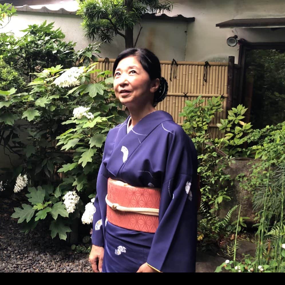 宮崎美子さんのインスタグラム写真 - (宮崎美子Instagram)「皆さん、こんばんは！  本日10時からは、いよいよ『リコカツ』9話です。 最終回1つ前です。  私は、変わらず旅館で働いております。  9話はどうなるのかしら？  離れ離れになった2人  ずっと♪ずっと♬  今晩10時『リコカツ』お見逃しなく。  #リコカツ #tbsドラマ」6月11日 20時05分 - miyazakiyoshiko.official