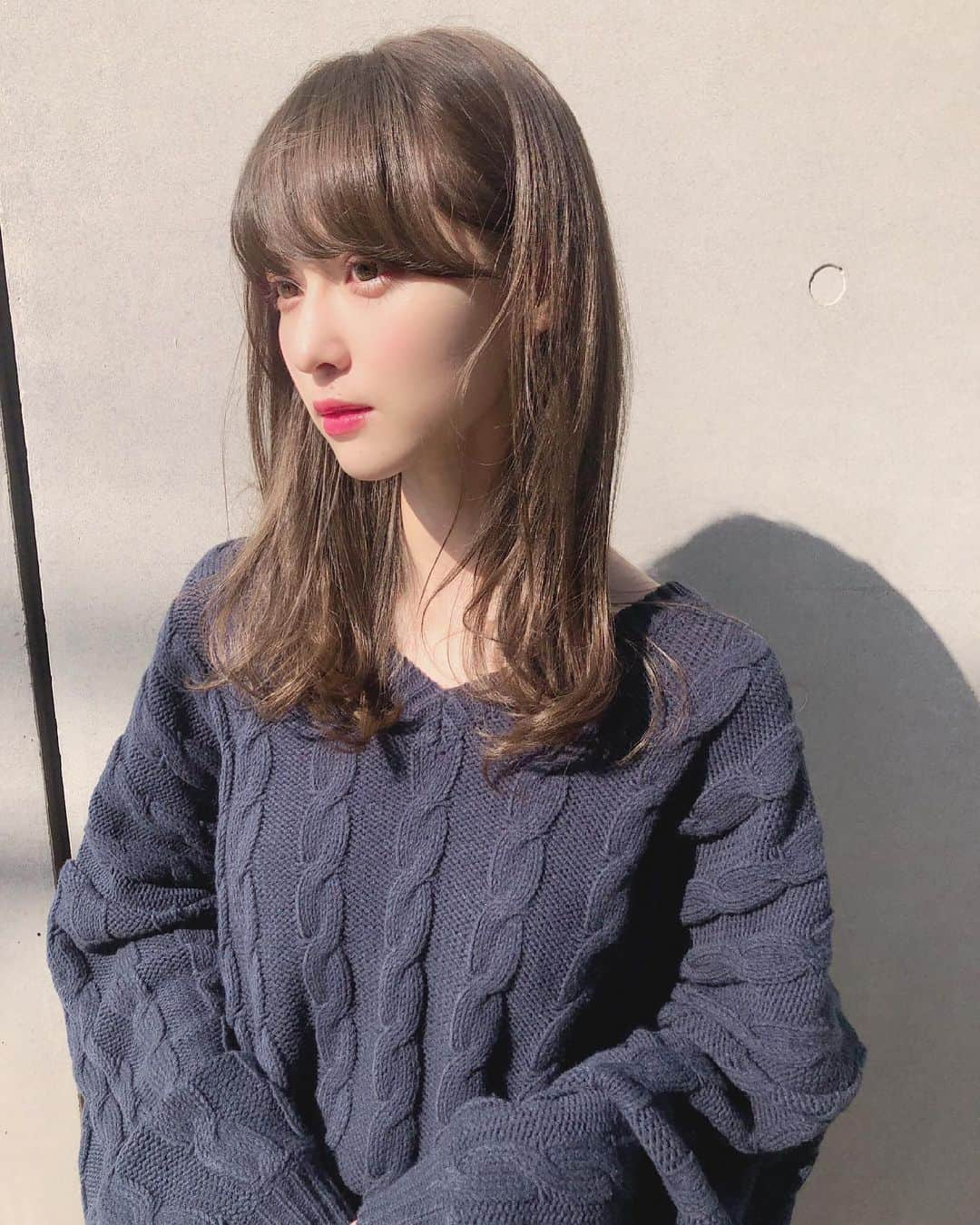 小西恭平さんのインスタグラム写真 - (小西恭平Instagram)「のうみさんヘアカタ特集です😊﻿ ﻿ オーダーの際は画像を提示していただけると嬉しいです！﻿ ﻿ ﻿ ﻿ ﻿ ﻿ ﻿ #ぱらバング﻿ ﻿ ﻿ ﻿ ご予約はプロフィール欄のネットページからかお電話からご予約が可能です🌟﻿ ﻿ お店の住所は﻿ ﻿ ﻿ 〒107-0061港区北青山3丁目4-3 ﻿ のの青山2F  Nehan内﻿ ﻿ 電話番号　07013668526﻿ ﻿ こちらになります！少し迷いやすいので、行き方はハイライトなどにも載せていますのでご確認ください⭐️﻿ ﻿ ﻿ ﻿ ﻿ ﻿ ﻿ ﻿ #ハイライト#ラベンダーカラー#サロンモデル#美容師#美少女#ヘア#アレンジ#ヘアアレンジ#ミディアム#hair#グレージュ#ヘアスタイル#スタイリング#髪型 #ロングヘア#シースルーバング#小顔カット#似合わせカット#ヘアカラー#hairstyle#コニタンカット﻿」6月11日 22時07分 - kyohei_konishi