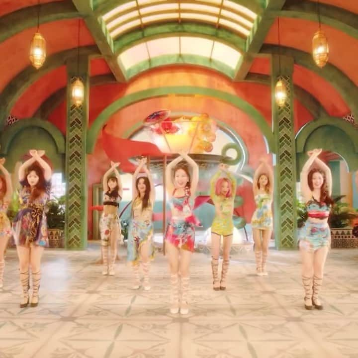 ツウィのインスタグラム：「Twice “Alcohol free” teaser 2」